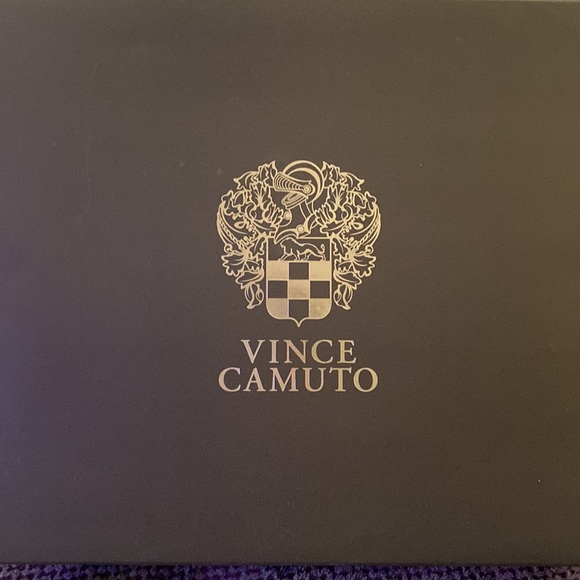 Over the knee suede boots - Picture 4 of 7